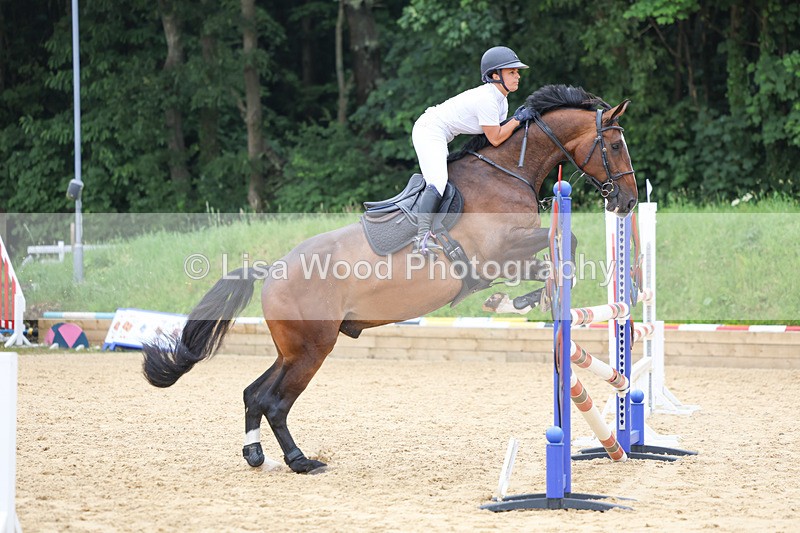 3E7A6339 - Class 8: Senior Newcomers/1.10m open