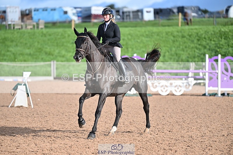 231014A-103741-04165 - Cls 18 Newcomers & 1.10m Open