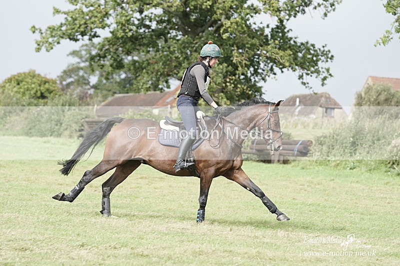  WWHT 031021 3675 - Intermediate Pairs (0.90m) 03/10/21