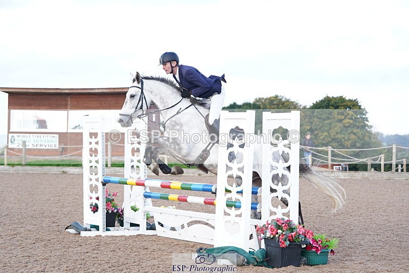 241005A-093332-04296 - SAT Cls 8 Snr British Novice & 90cm Open