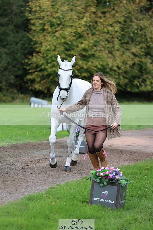 251026A-113933-25596 - G-558-Chloe.Chamulewicz