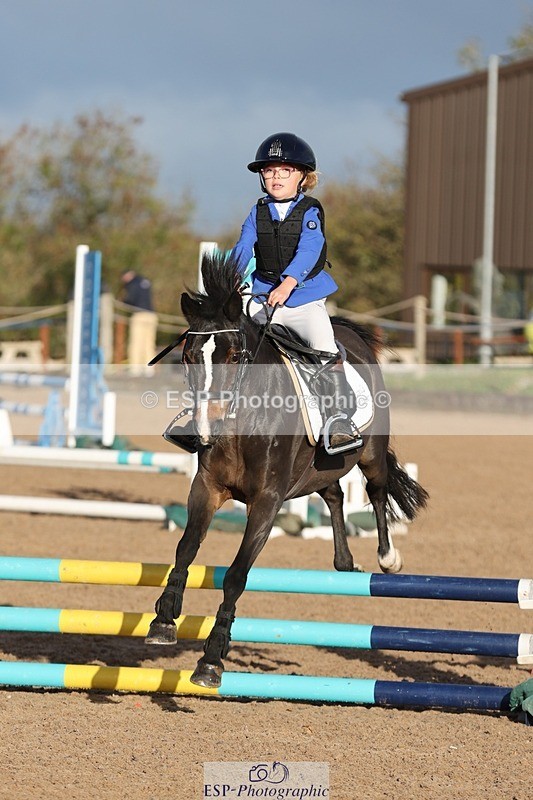 251025-094300-00747 - Cls 20 Clear Round 50cm