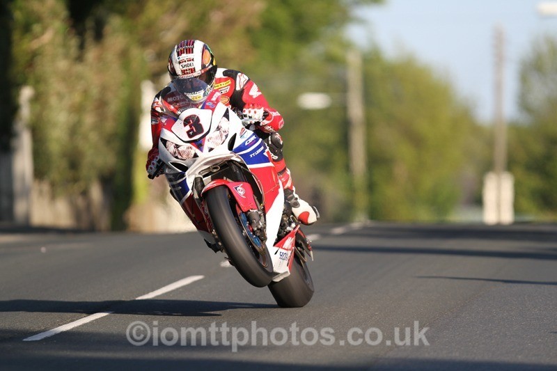 IMG_5228 - Thursday Practice  TT 2013