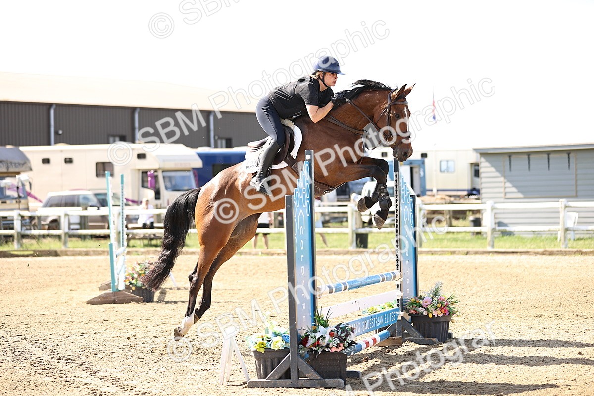 SBM_003439 - Class 8 - Clear Round