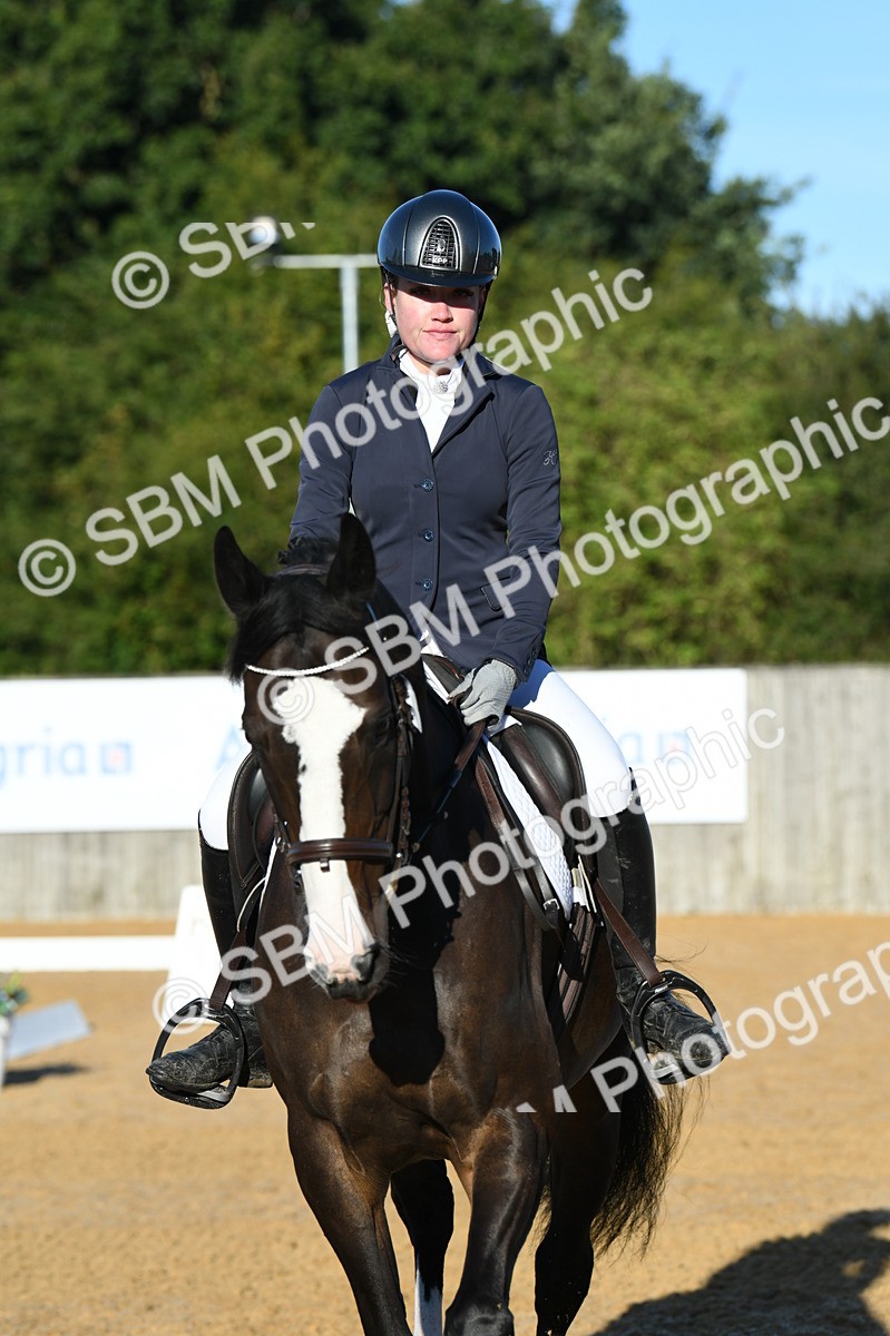 SBM_14332 - D4 - Small Tour Championship - Intro B