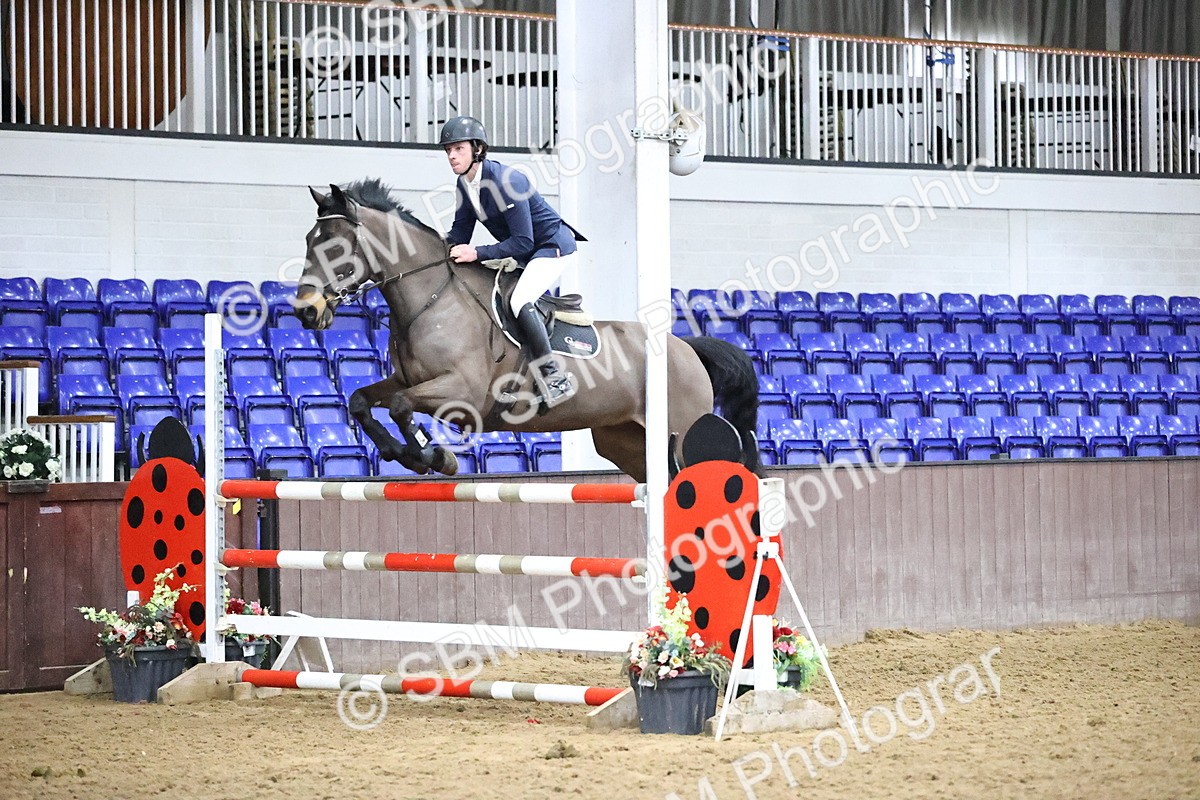 SBM_010239 - Class 25 - Equestrian Senior Foxhunter 1.20m