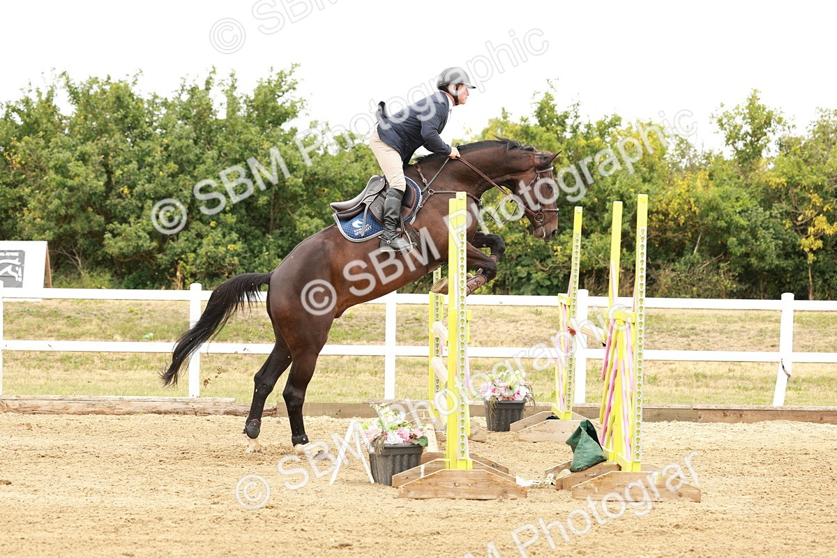 SBM_016778 - Class 20 - Senior Newcomers - 1.10m