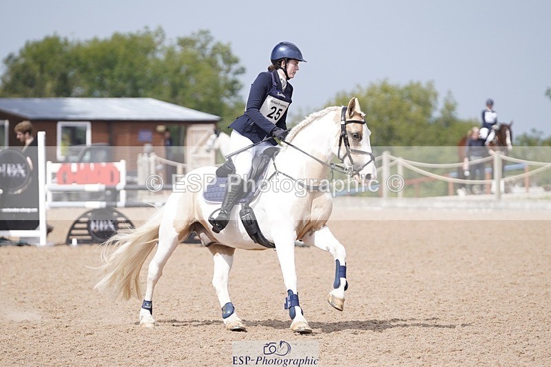 240831A-122552-01527 - 025-Clare.Pascoe-MR.QUINN