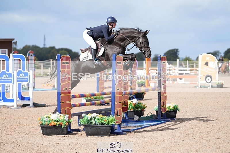 250913-115756-06789 - Cls 15 Snr Foxhunter
