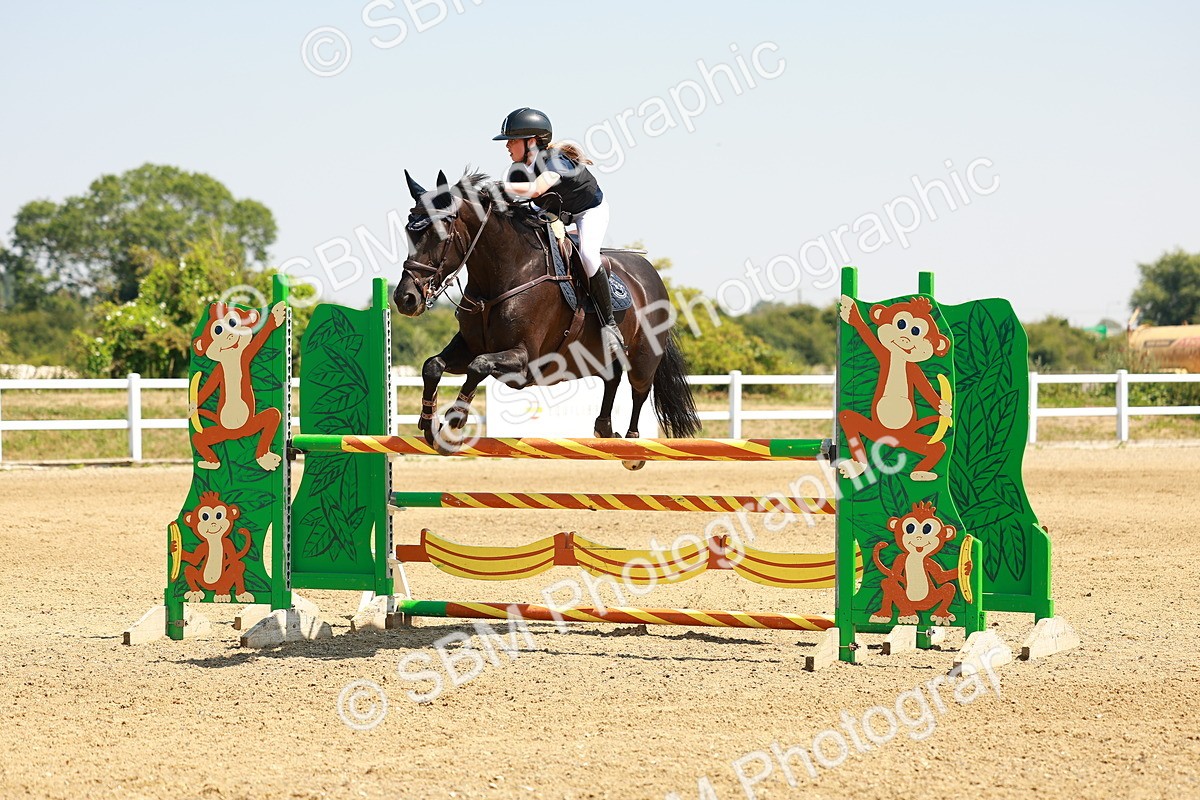 SBM_001372 - Class 4 - Senior Newcomers - 1.10m