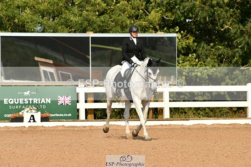 250817-095031-07601 - 179-Kate.WilliamsGhyllwood.April.Moment