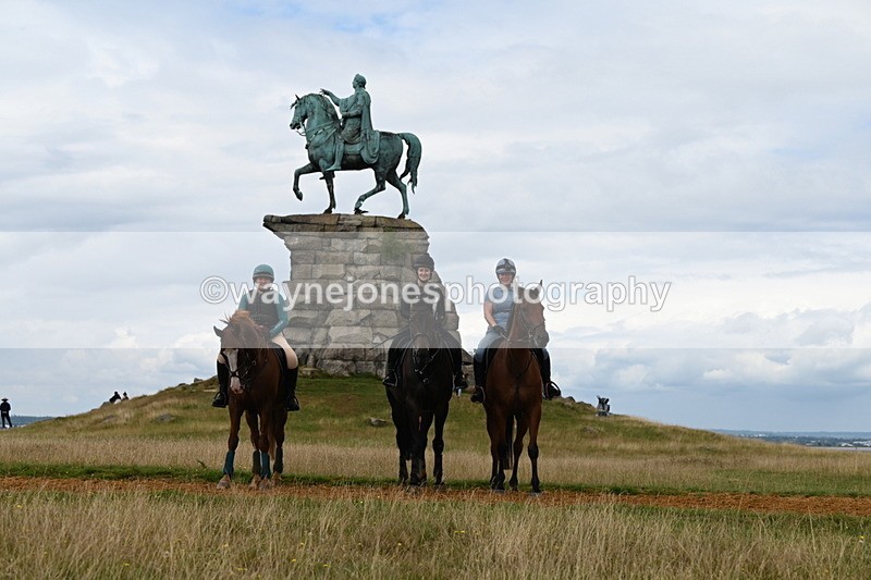 DSC_7568 - Time at Statue 13:16 to 13:52
