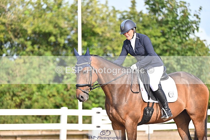 240817A-091909-06576 - 119-Kellie.Hutchings-Tawstock.Finale