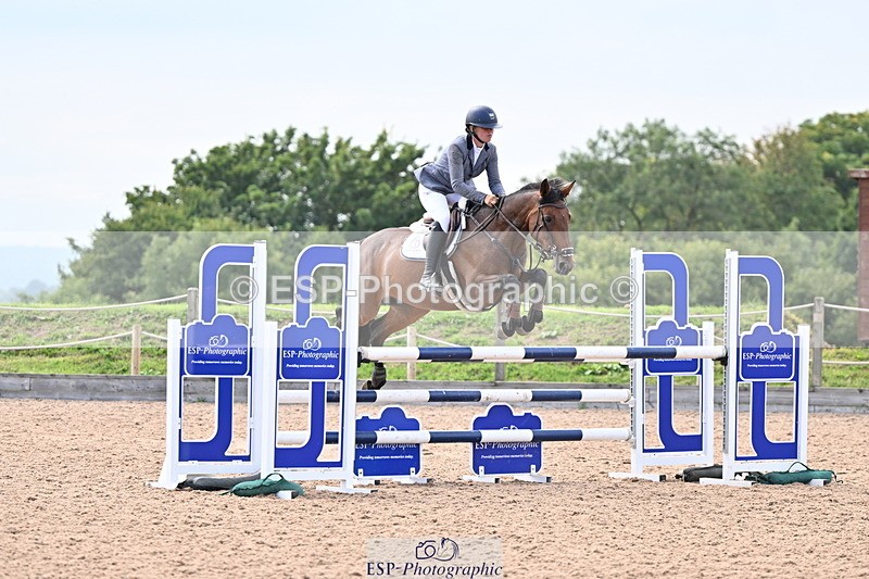 240828A-150841-01129 - Cls 4 Snr Newcomers and 1.10m Open