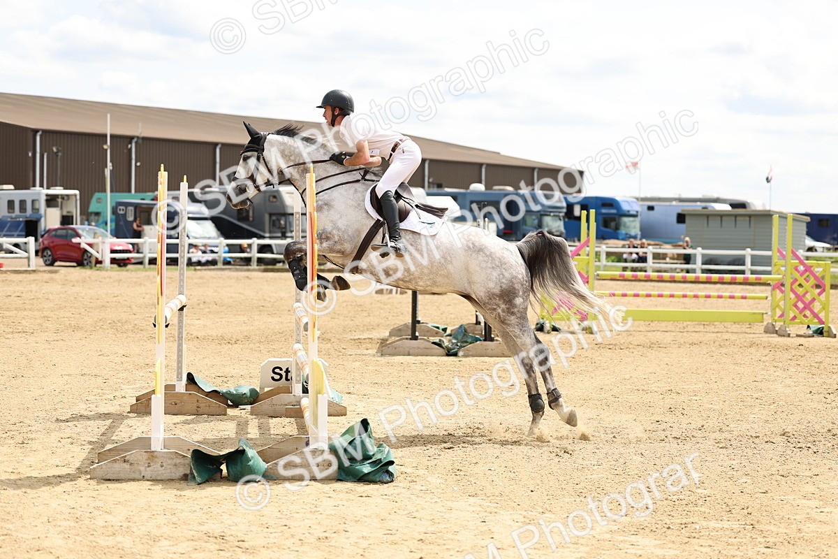 SBM_005377 - Class 18 - Senior 1.05m Open