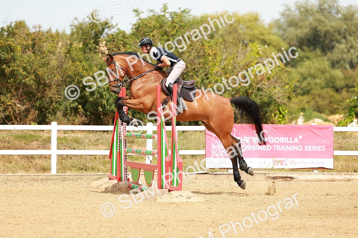 SBM_003820 - Class 14 - Senior Newcomers 1.10m