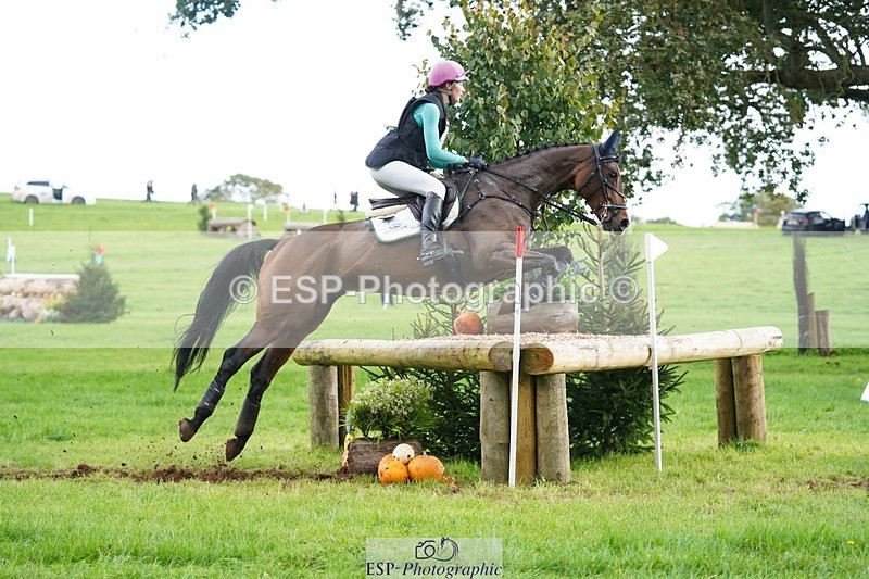 231020-125044-08971 - 065-SIR.HENRY.HALL-Jess.Rimmer-XC