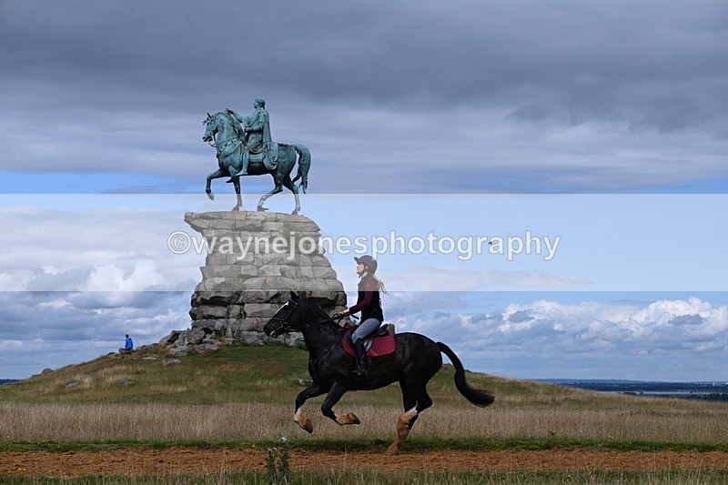 DSC_8779 - Time at Statue 14:33 to 15:10