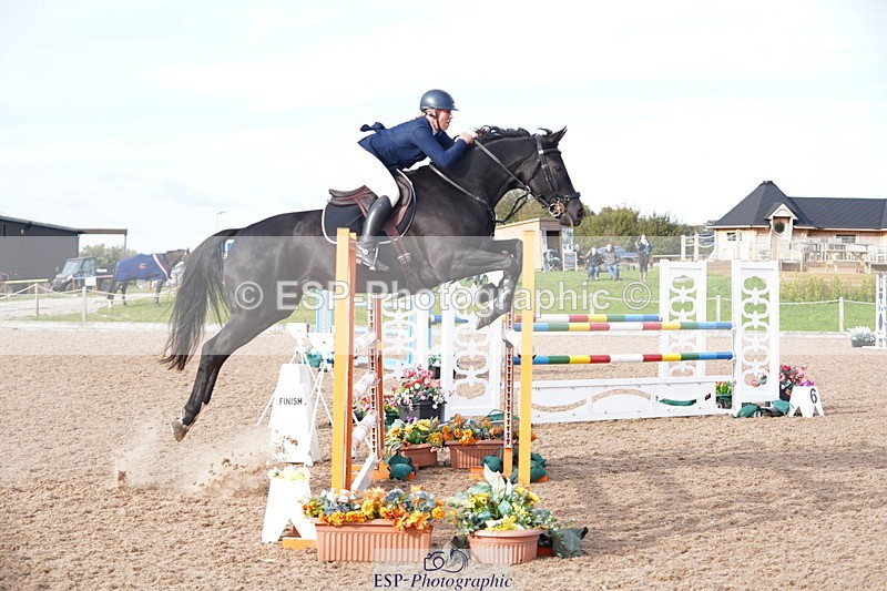 241005A-161652-05180 - SAT Cls 12 Snr Fox & 1.20m Open