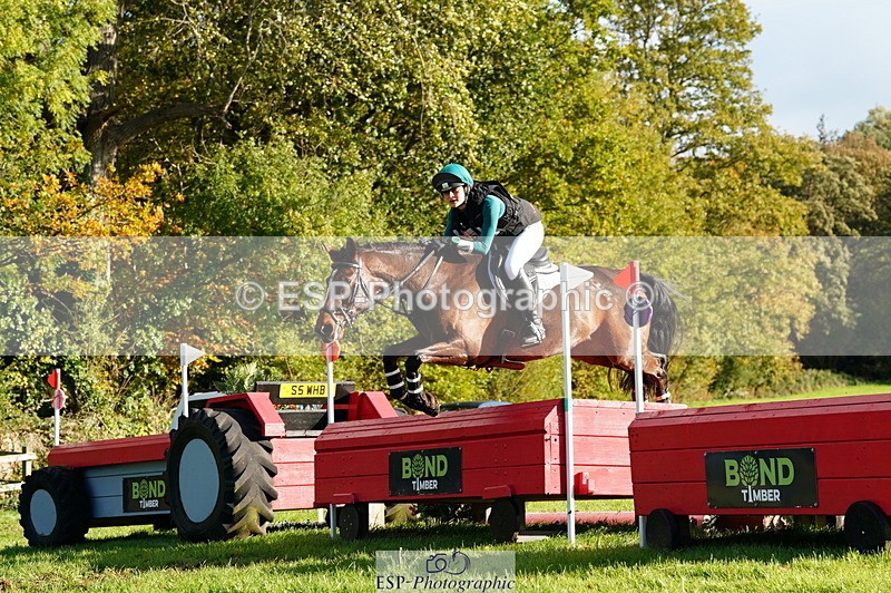 251025A-144930-21094 - G-525-Henrietta.Hack