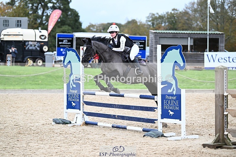 241117-141952-04522 - Cls 3 90-95cm 14.00 to 15.00