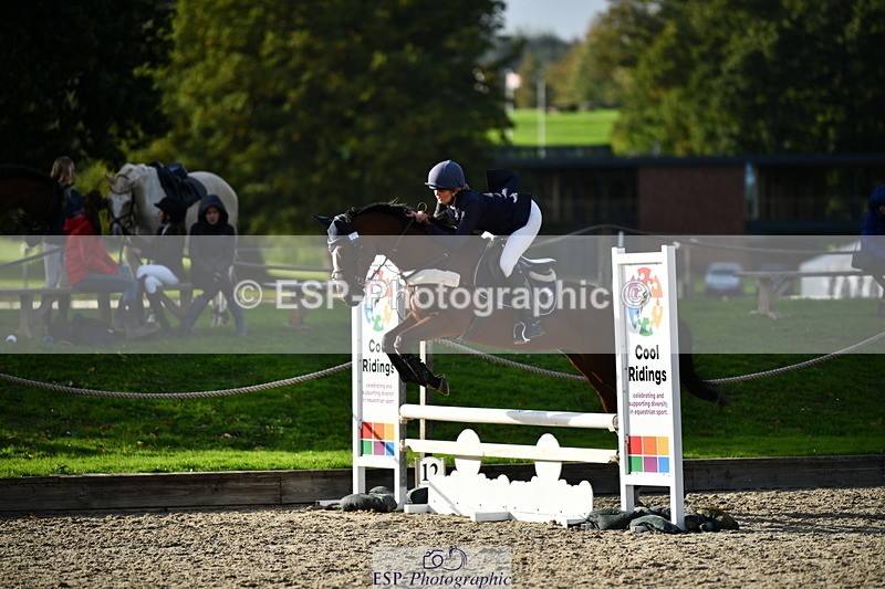 251004A-163614-02130 - Classes 10 & 11 80cm