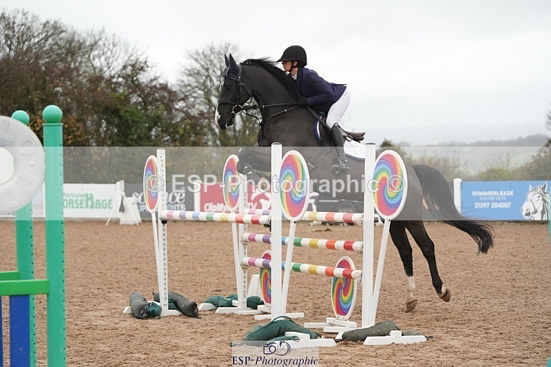 251109-112237-03537 - Cls 20 Newcomers and 1.10m Open