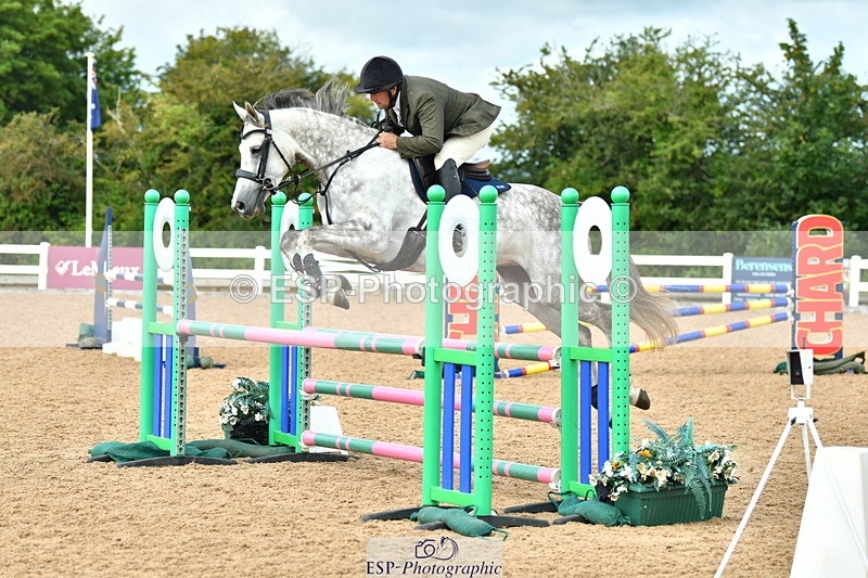 230813A-111019-11657 - Cls 40 A&B Senior Discovery & 1m Open