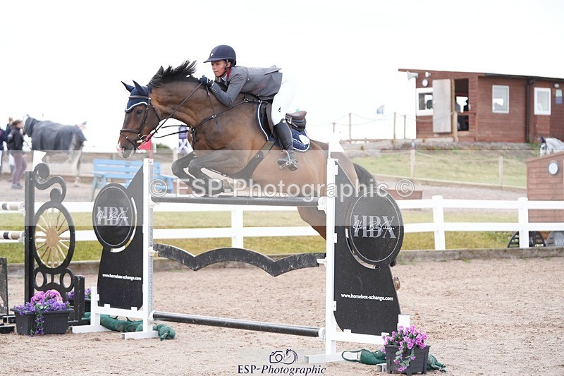 250720-091131-18088 - Cls16, 1 Star Silver Tour Accumulator