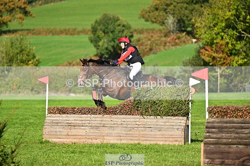 251025A-122754-19095 - F-420-Helen.Buckland