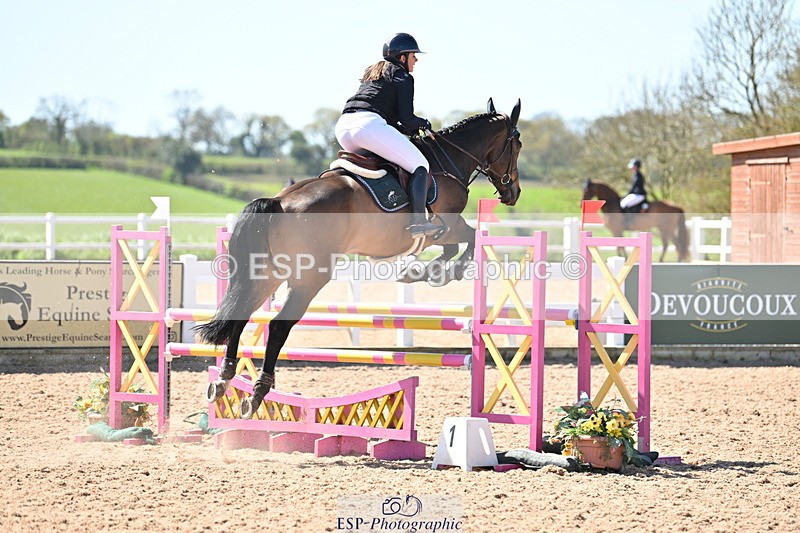 240420A-115309-10647 - Cls 15, 1 Star Bronze Tour 1.15m