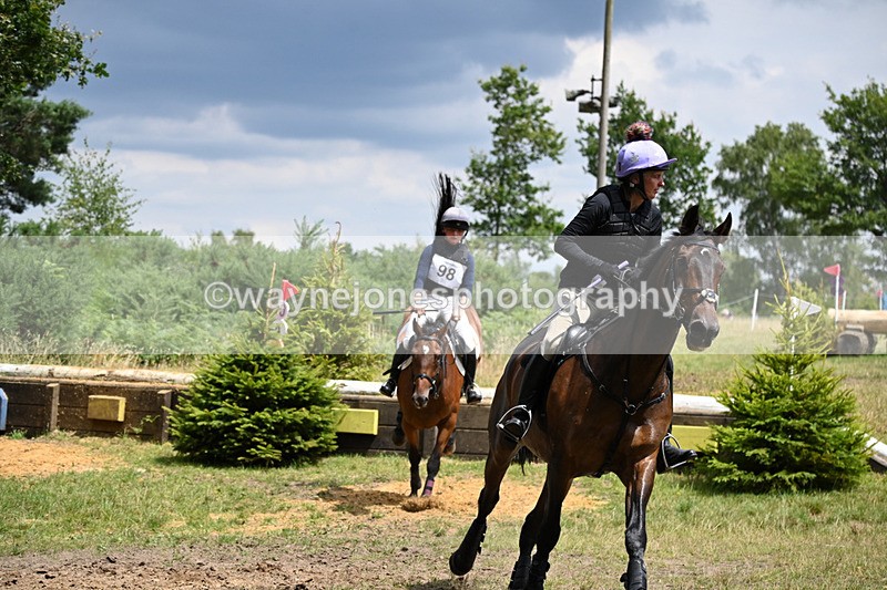 WJ6_6266 - Time 12:32pm to 13:08pm