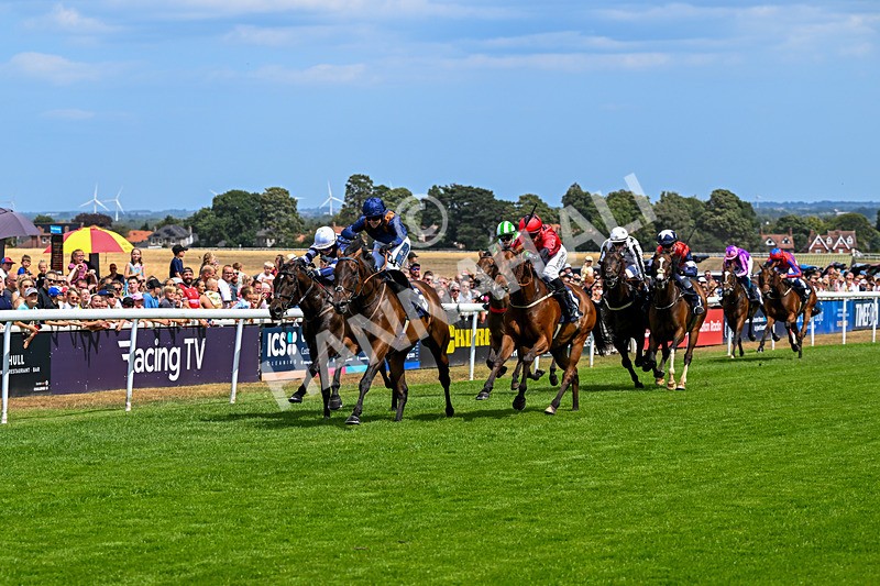 280726-Race 1-Alazwar-9583 - Race 1 13.35pm Lady Jane Bethell Memorial Amateur Jockeys' Handicap
