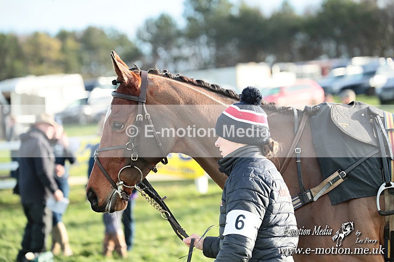 PtP 141225  1979 - New Forest Hounds PtP Larkhill 14/12/25