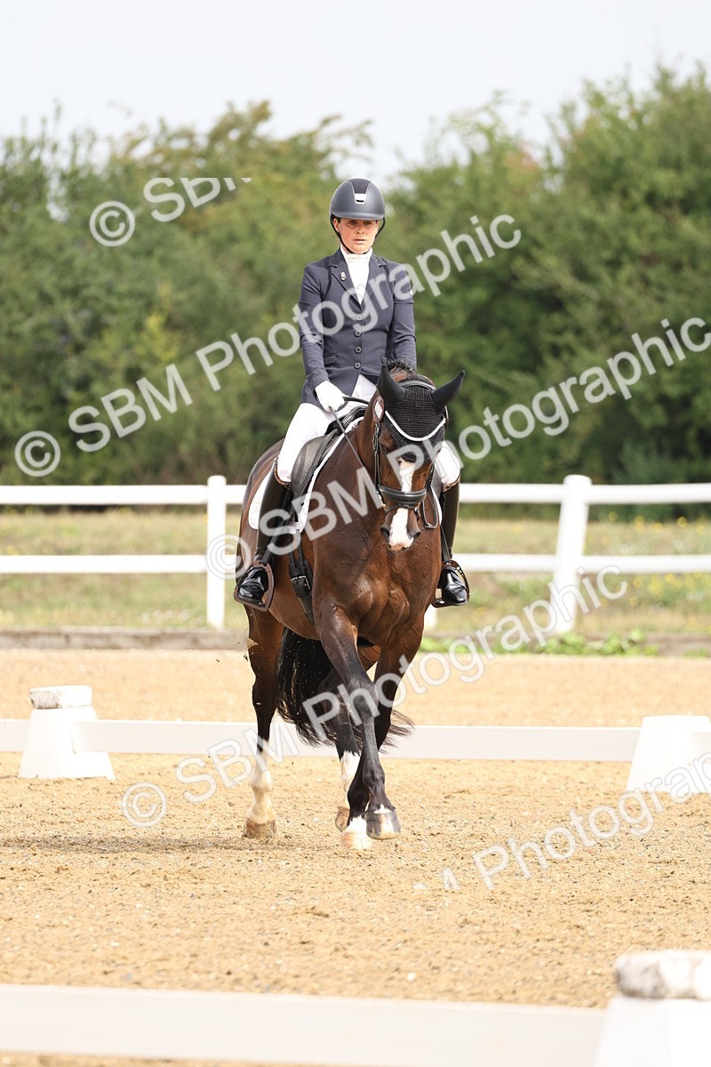 SBM_005498 - Class 6 - Novice 6 - 9.30-10.12