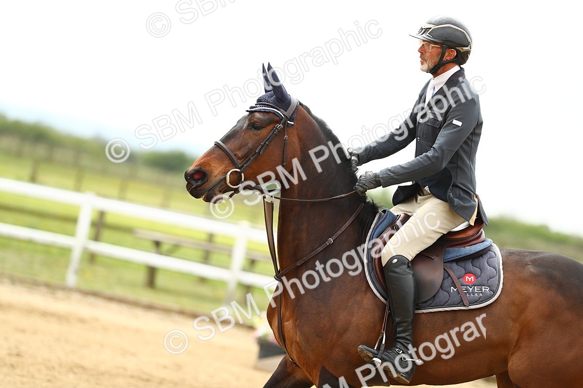 SBM_000932 - Class 3 - Senior Discovery 1m