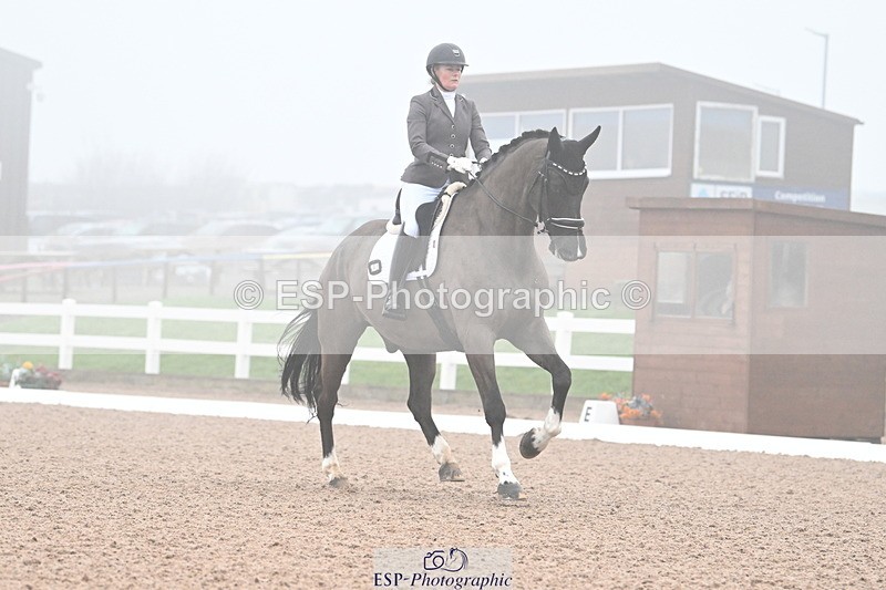 240217A-094522-00607 - 243-Lucy.Baker-Last.Dancer