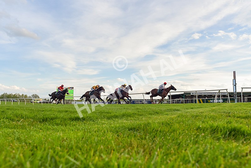 300424-Race 4-Fortunate Star-4177 - Race 4