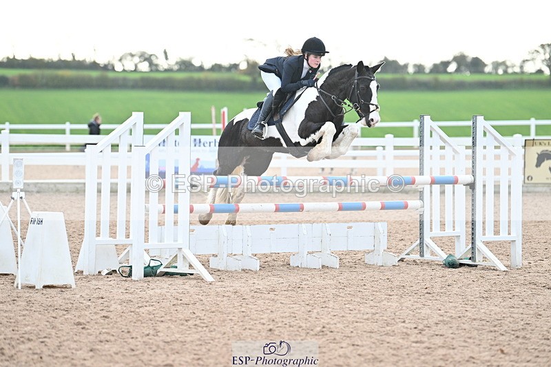 231119A-114529-05500 - Sun Cls 5 Newcomers & 1m Open