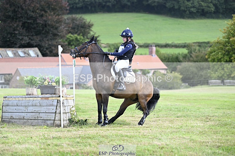 240825X-101005-31284 - 70cm XC 10.00 to 11.00