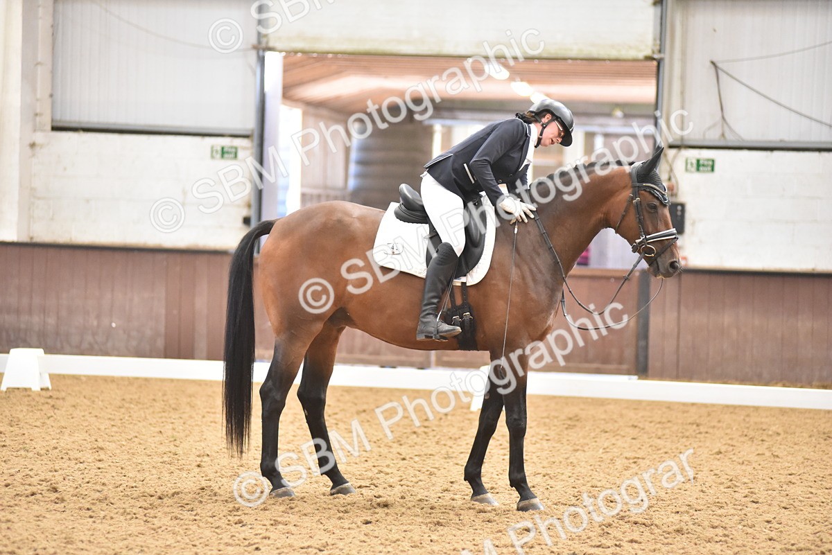 SBM_011004 - Class 8 - Novice 5