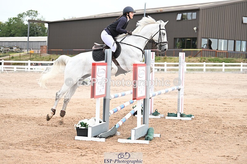 250727-092737-08819 - Cls 31 British Novice and 90cm