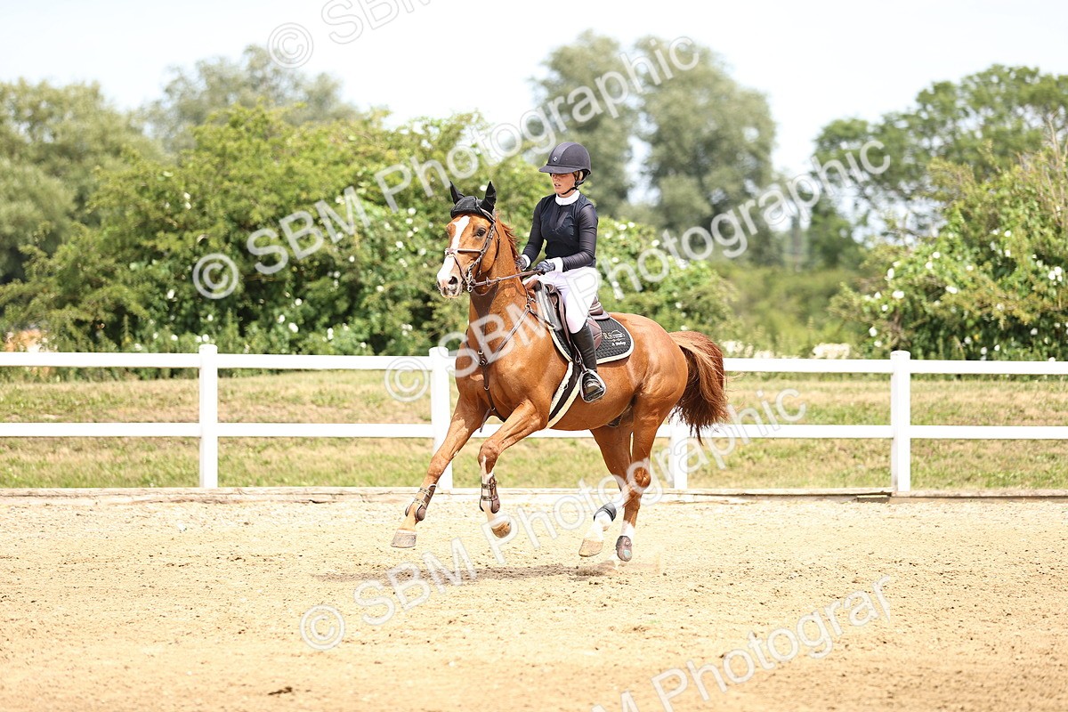 SBM_001681 - Class 16 - GFS Senior Newcomers 1.25m