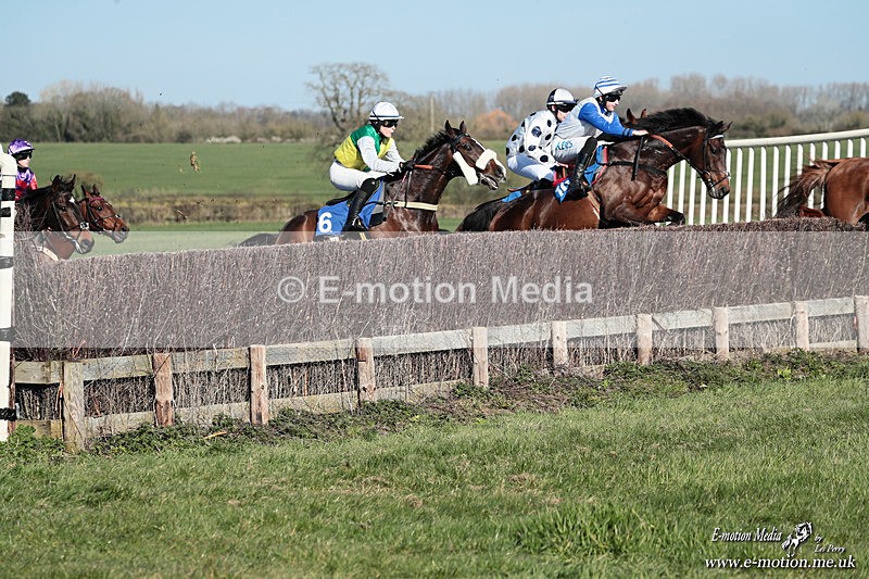 PtP 210326 357 - VWH Cirencester Races 21/03/26
