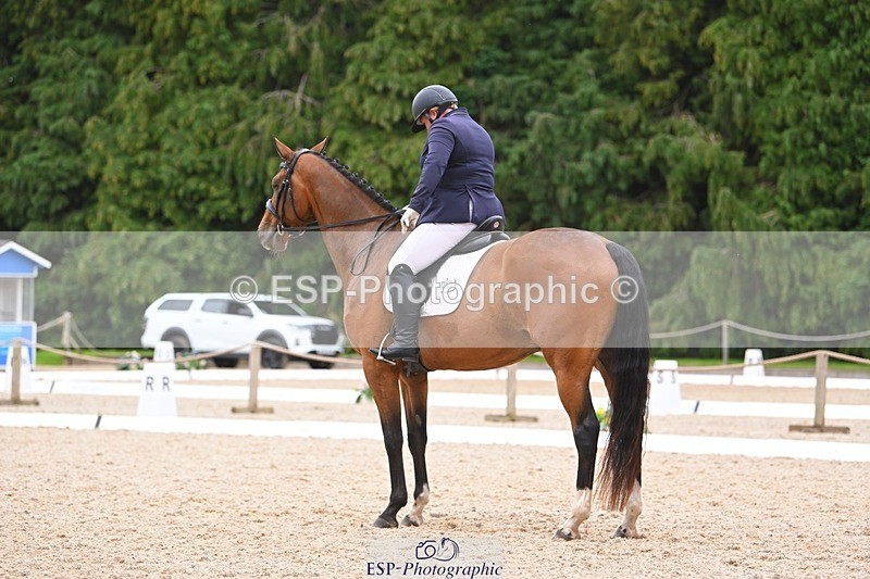 230813-171417-08600 - Cls 14 Medium Silver 16.45 to End