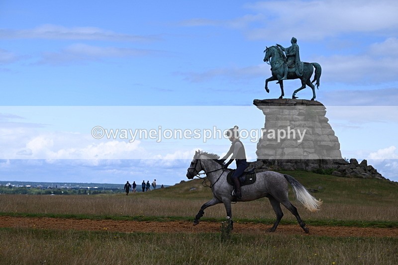DSC_8400 - Time at Statue 13:52 to 14:33