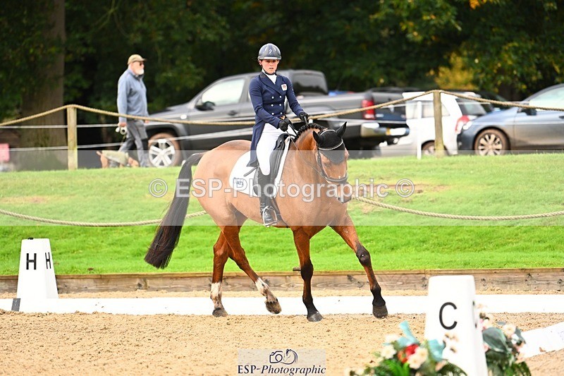 231021-095800-12928 - 330-TRINITY.THANKS.AWFULLY-Imogen.Gloag-DR