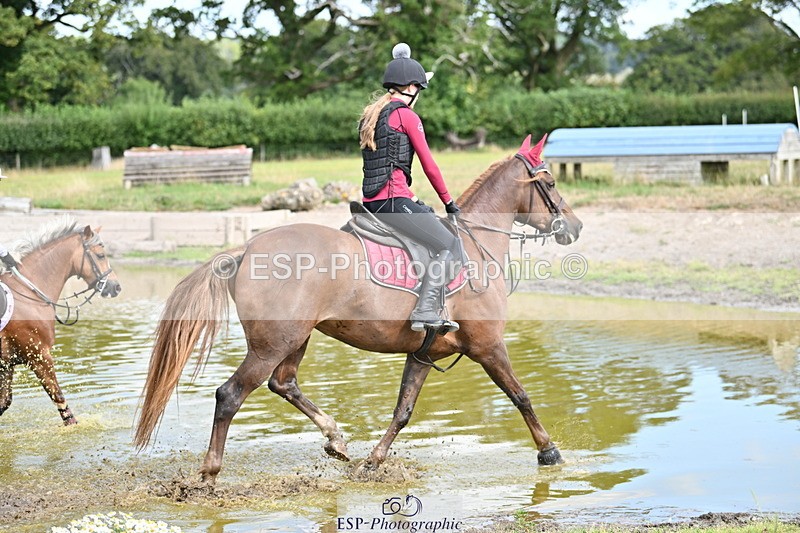 250821B-105538-00250 - Group C - Laraine