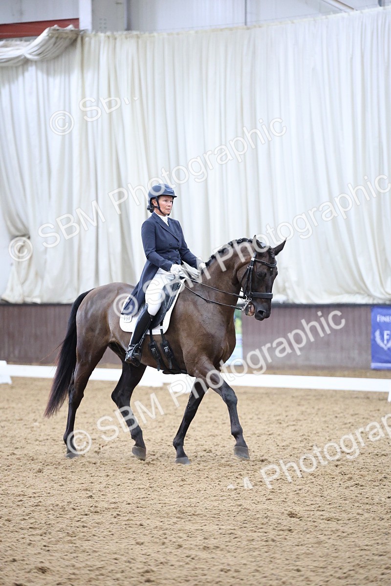 SBM_004729 - Class 9 - FEI Inter 1 Gold - 16.59-17.47