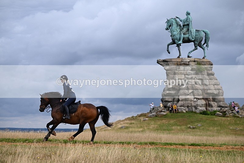 DSC_4741 - Time at Statue 11:10 to 11:42
